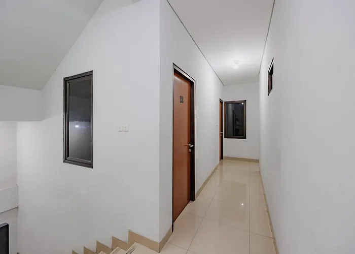 Urbanview Hotel Pasar Baru Jakarta by RedDoorz